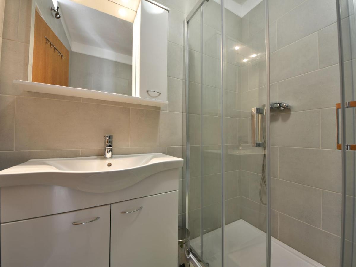 Apartment Vukic-5 By Interhome Starigrad Paklenica Bagian luar foto